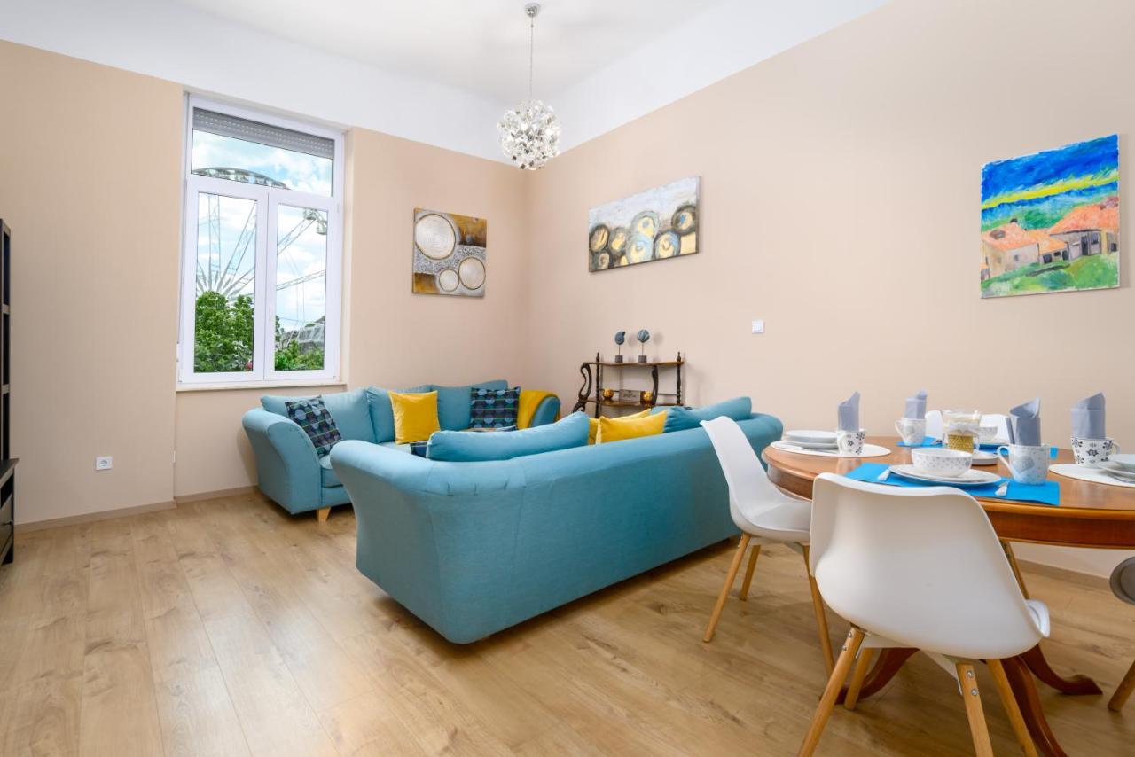 Ja18 Downtown Pearl - 2 Bedroom Apartment 부다페스트 외부 사진