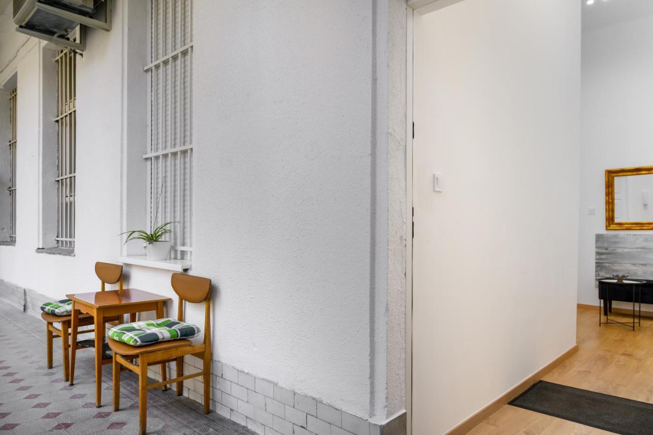 Ja18 Downtown Pearl - 2 Bedroom Apartment 부다페스트 외부 사진