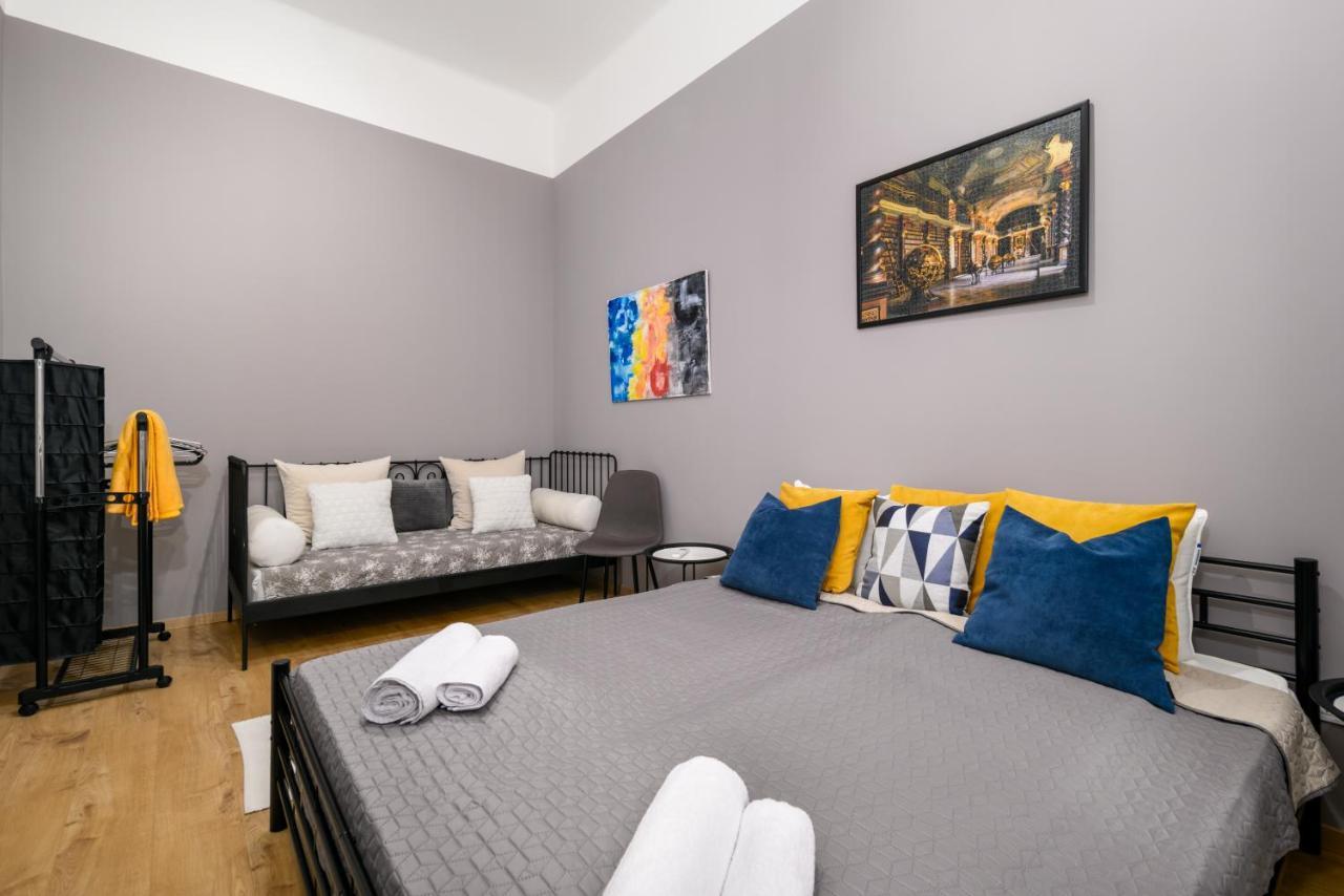 Ja18 Downtown Pearl - 2 Bedroom Apartment 부다페스트 외부 사진
